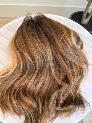 Full view of wig length and coloring 