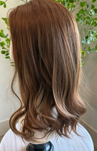 Side view of wig with highlights 