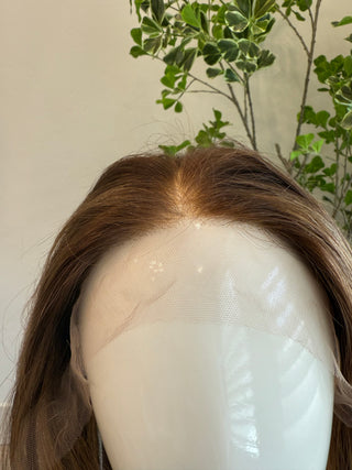 Up close of hairline with bleached knots 