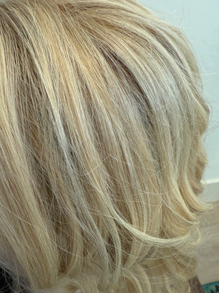 Close up of colors in indoor lighting 