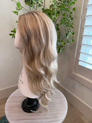 27” Mongolian Hair (hand tied) Medium